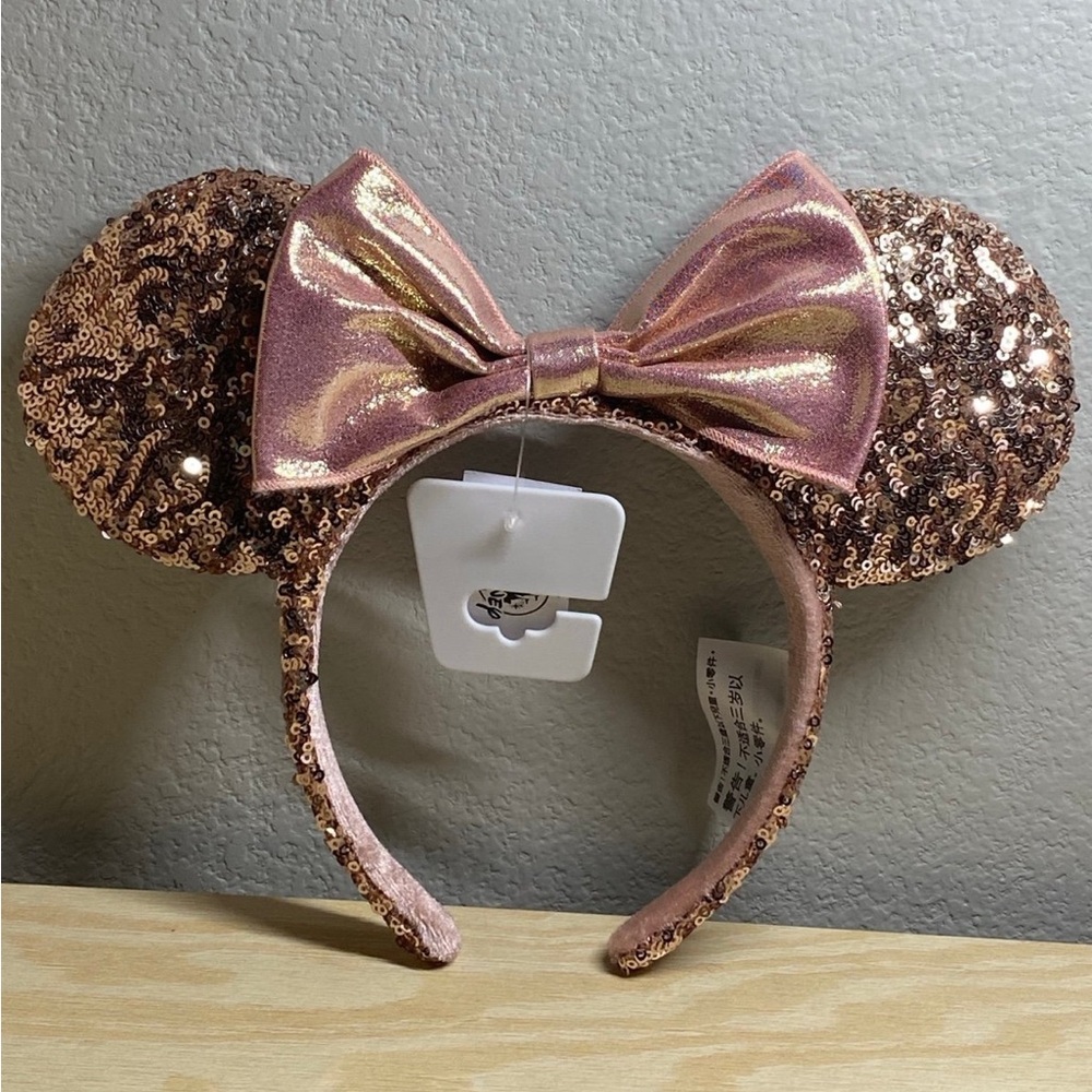 Disney rose gold minnie ears
